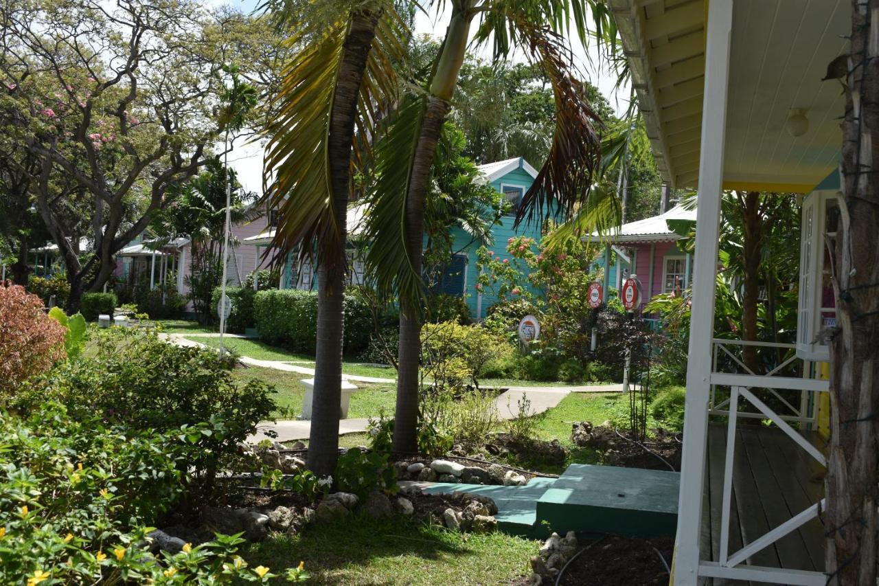 Flamboyant Beach House Saint James Exterior photo